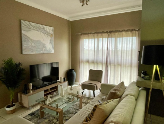 2 Bedroom Sectional Title For Sale in Secunda | Casa Dynamica Properties - 8