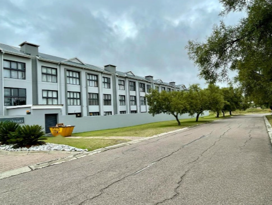 2 Bedroom Sectional Title For Sale in Secunda | Casa Dynamica Properties - 2