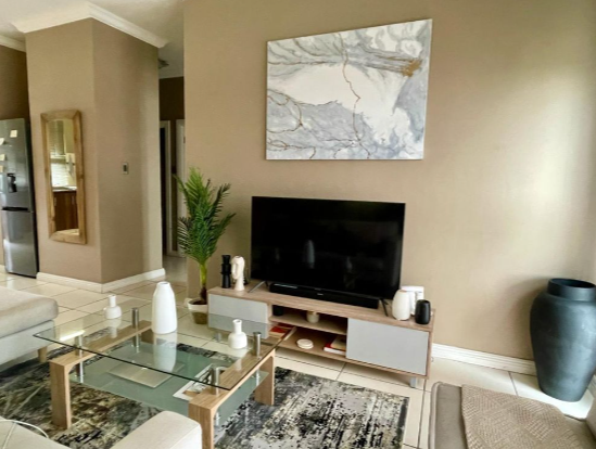 2 Bedroom Sectional Title For Sale in Secunda | Casa Dynamica Properties - 9