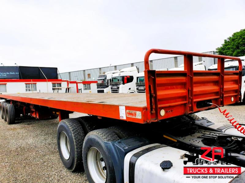 2011 13.5m Roadhog Tri-Axle Flat deck trailer | ZA Trucks & Trailers - 1