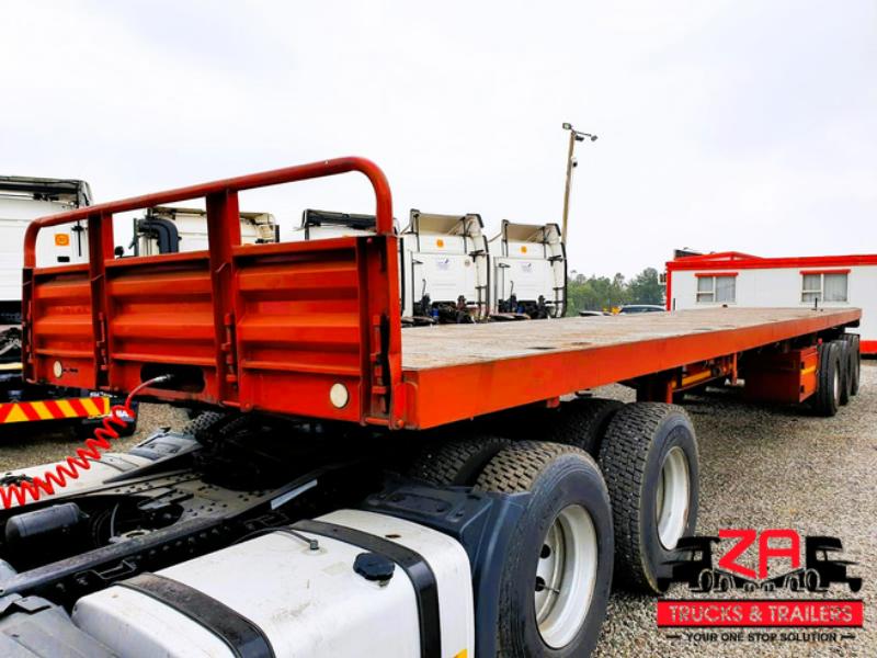2011 13.5m Roadhog Tri-Axle Flat deck trailer | ZA Trucks & Trailers