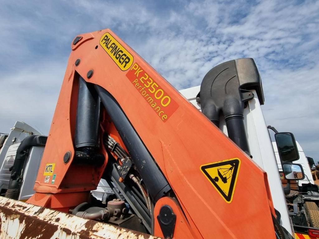 2011 Mercedes Benz Actros 3332 Crane Truck - 5