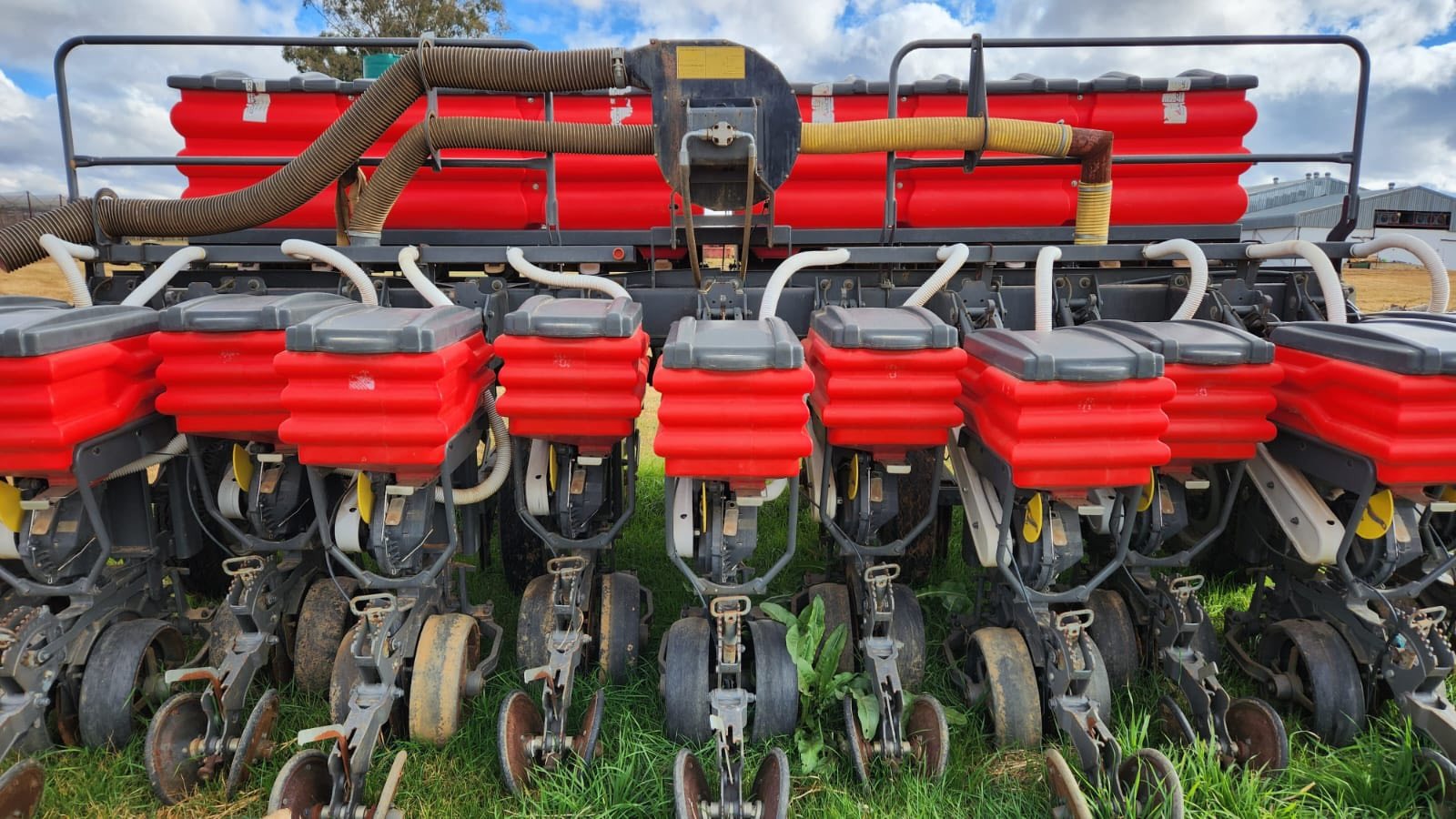 2014 Massey Ferguson 511 HF 45cm planter | Agrimar