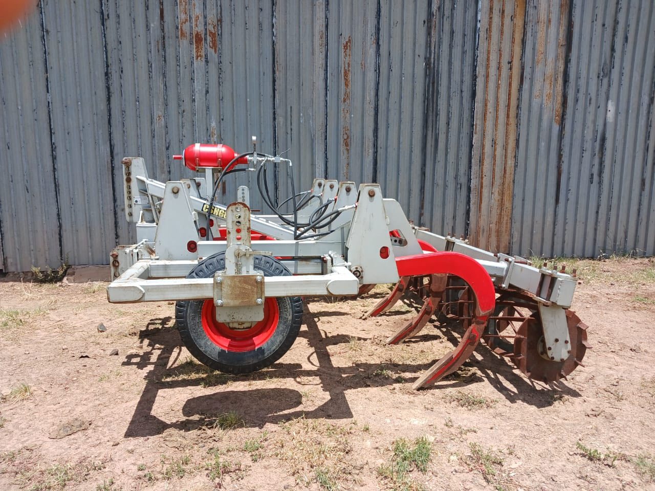 2021 Erdvark CSHG825-7. 7 Tand ripper met standaard roller | Agrimar