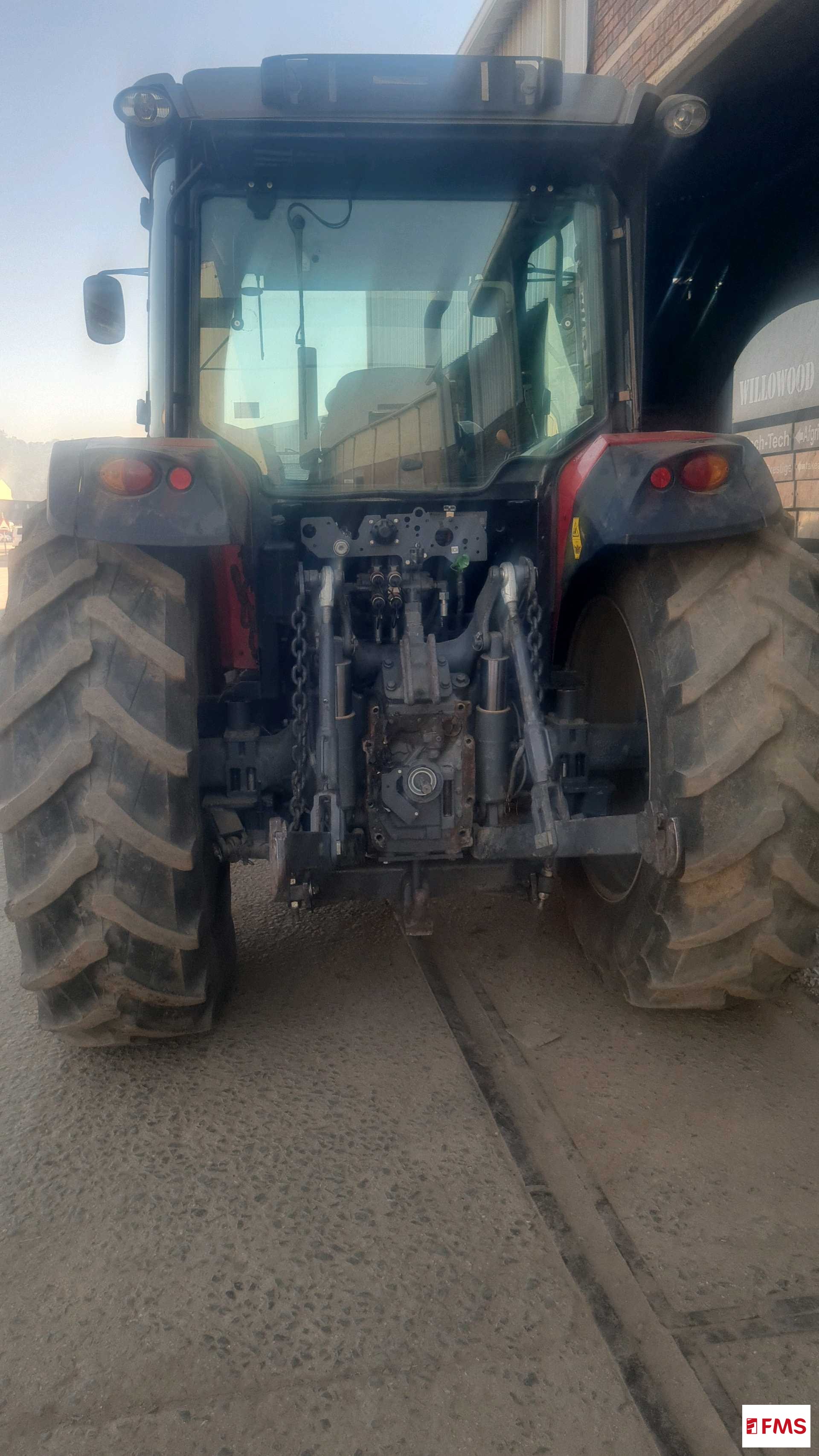 Massey Ferguson 6711 Cab - 3