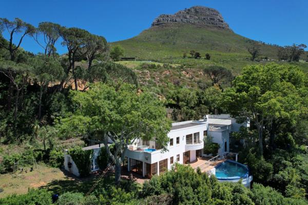 4 bedroom double-storey house to rent in Plettenberg Bay - 11