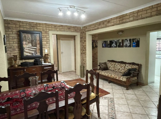 5 Bedroom House For Sale in Secunda | Casa Dynamica Properties - 2