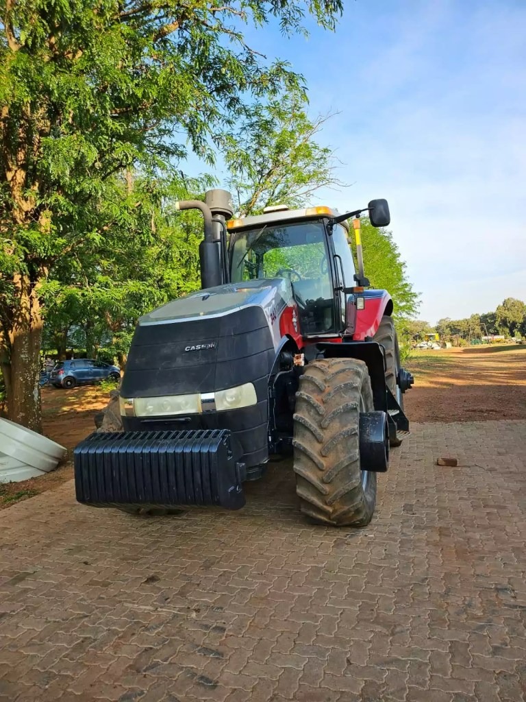 Case Magnum 340 with screen & Receiver | QAC Equipment - 1