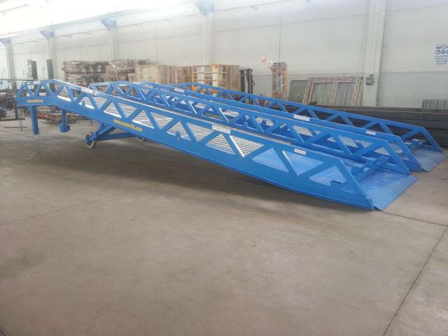 Hydraulic Mobile Yard Ramps - 3