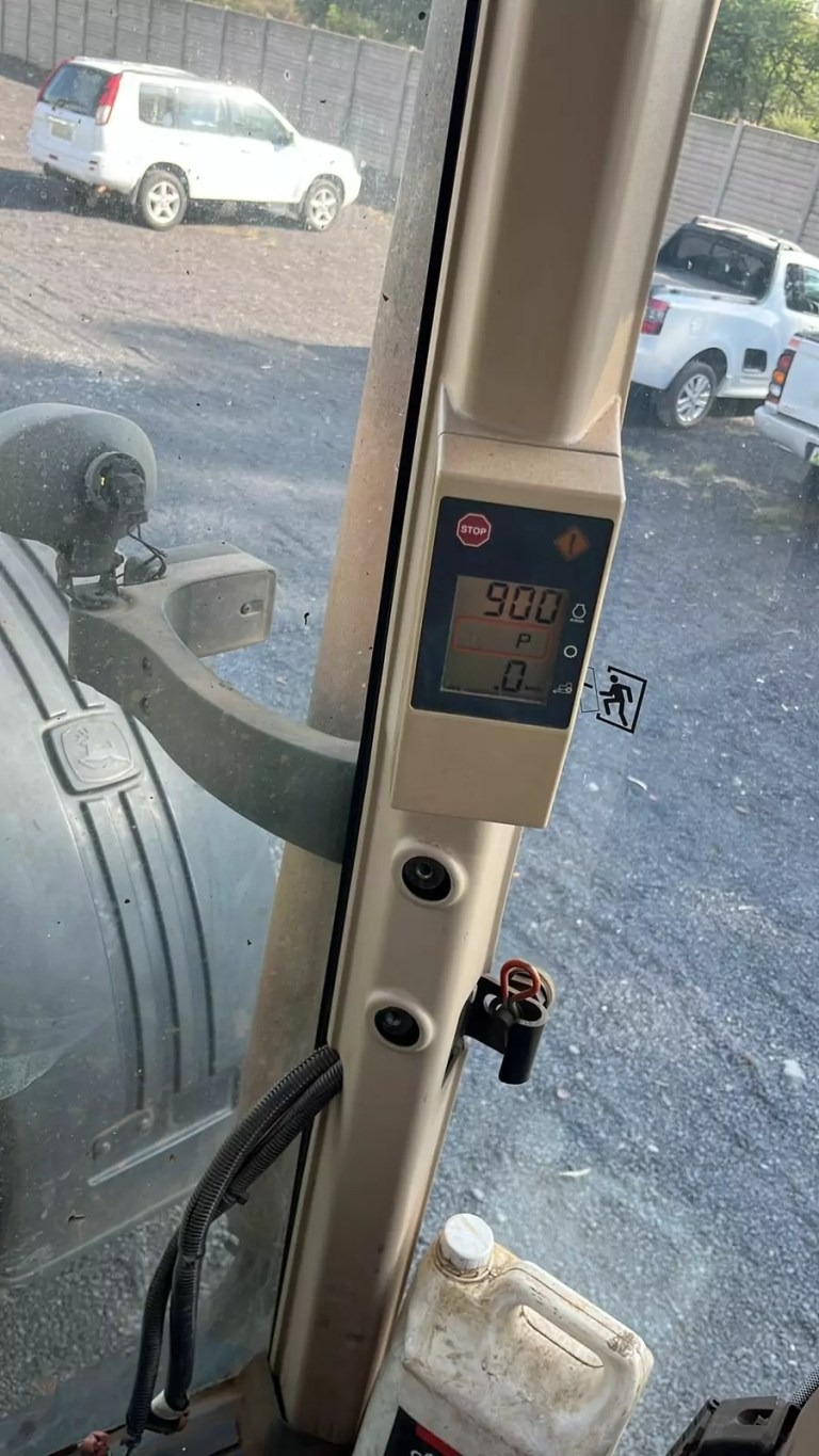 John Deere 8520 tractor for sale | QAC Equipment - 1