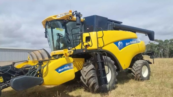 New Holland CR 9060 | QAC Equipment